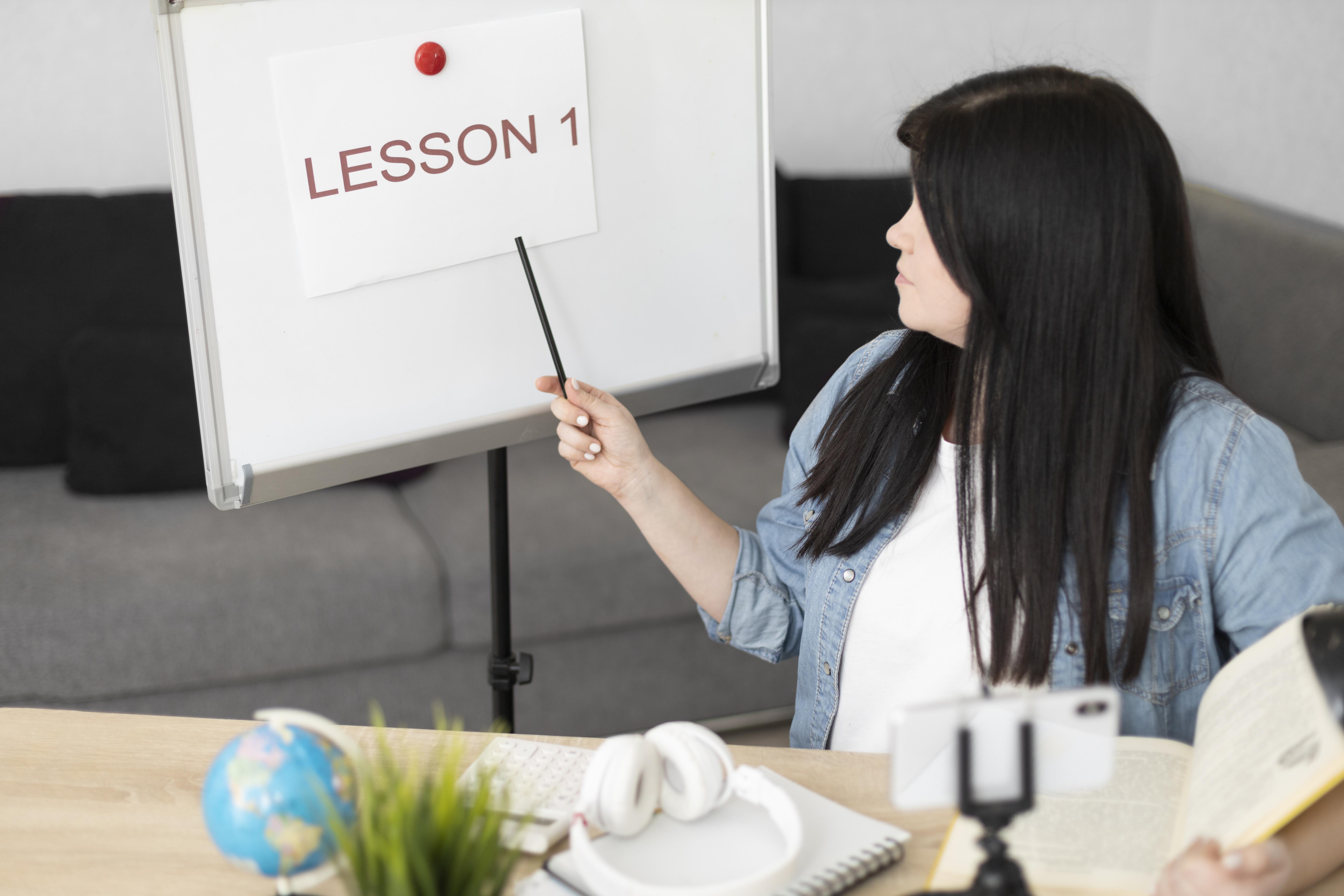 Is BA English A Tough Course? Most Asked Questions About BA English Hons.